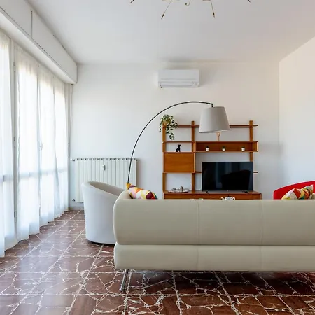 Guesthost - Penthouse - Terrace With View Pisa